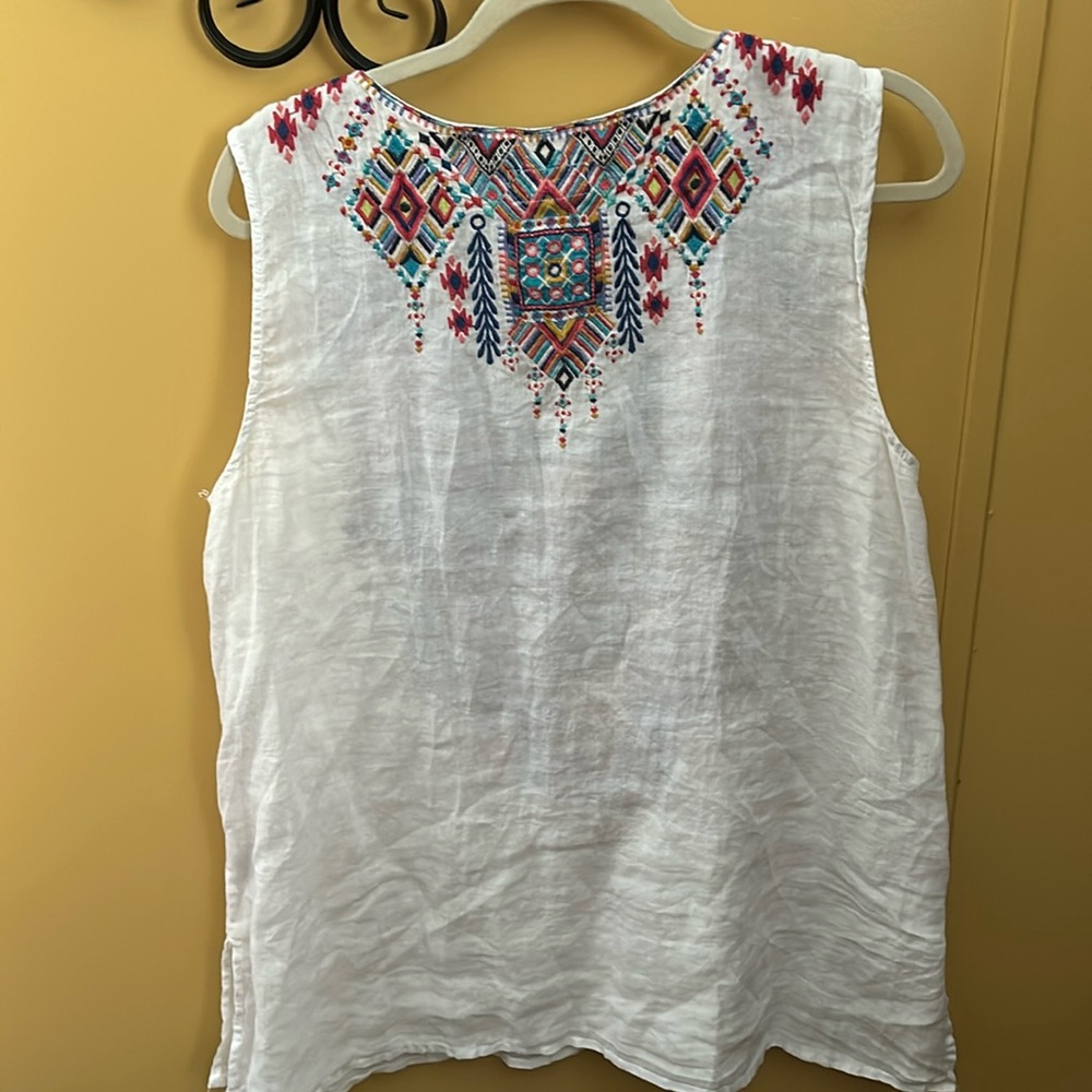 John Was linen embroidered top